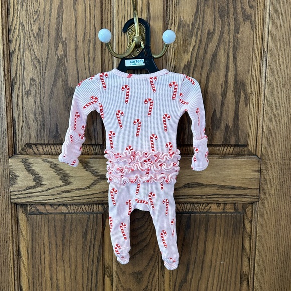 Spearmint Love Organic Waffle Candy Cane Christmas Newborn Ruffle Zip Footie - Picture 7 of 9